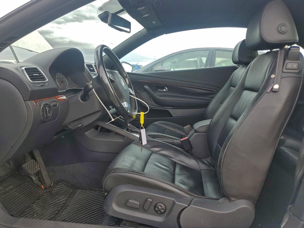 2009 VOLKSWAGEN EOS LUX photo 7