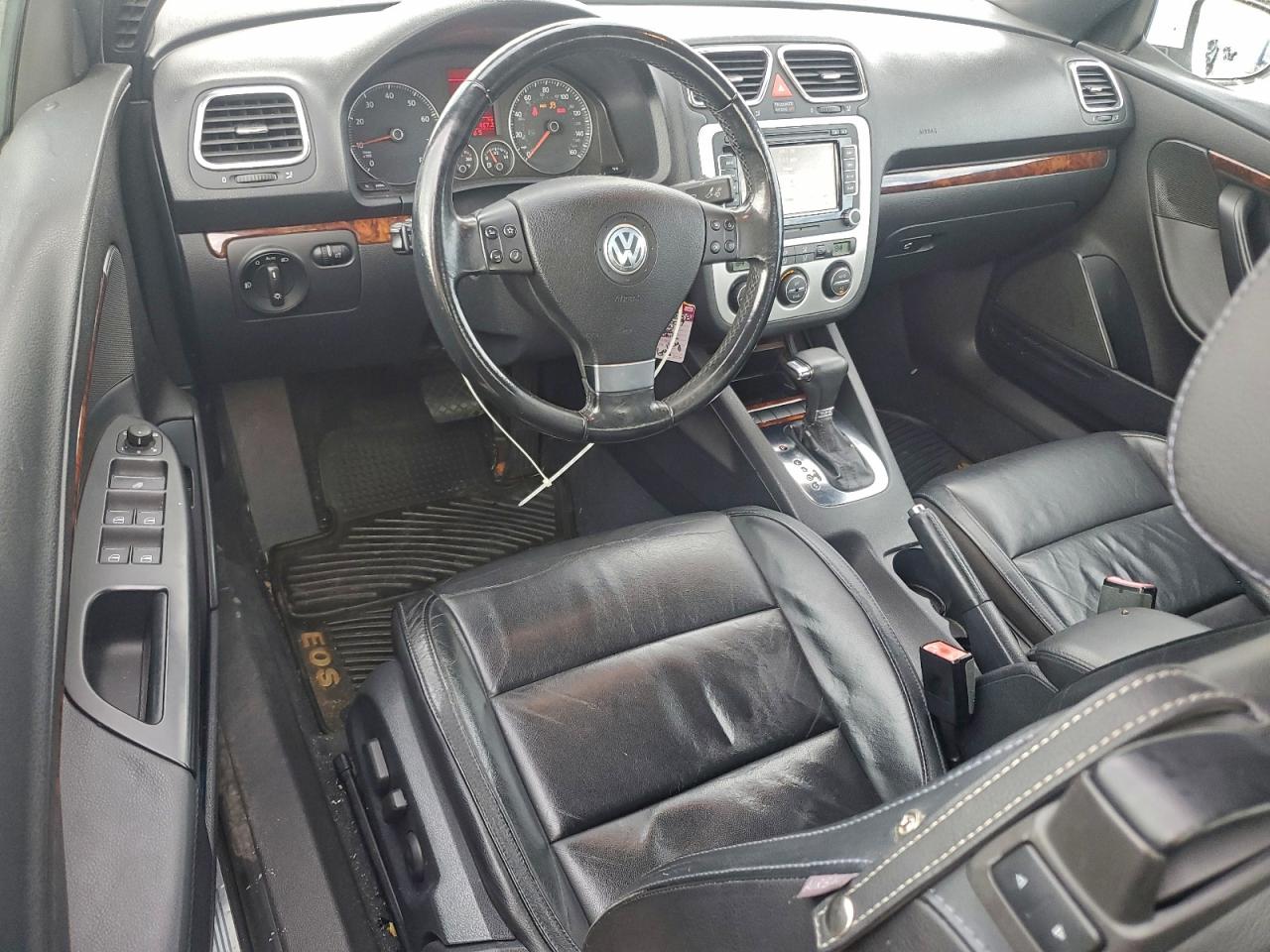 2009 VOLKSWAGEN EOS LUX photo 8