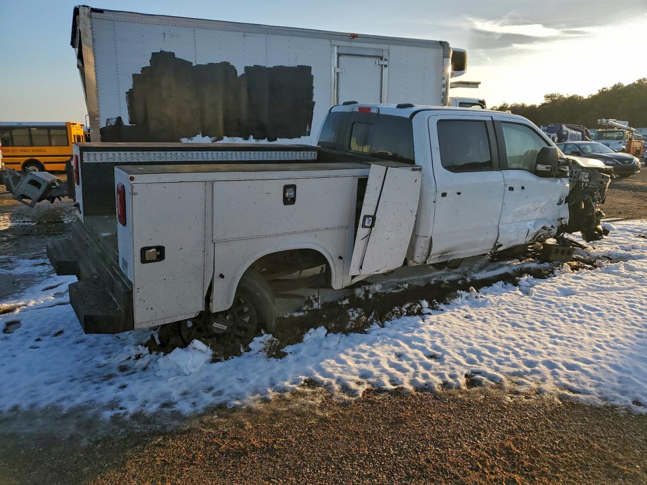 2023 FORD F350 SUPER DUTY photo 3