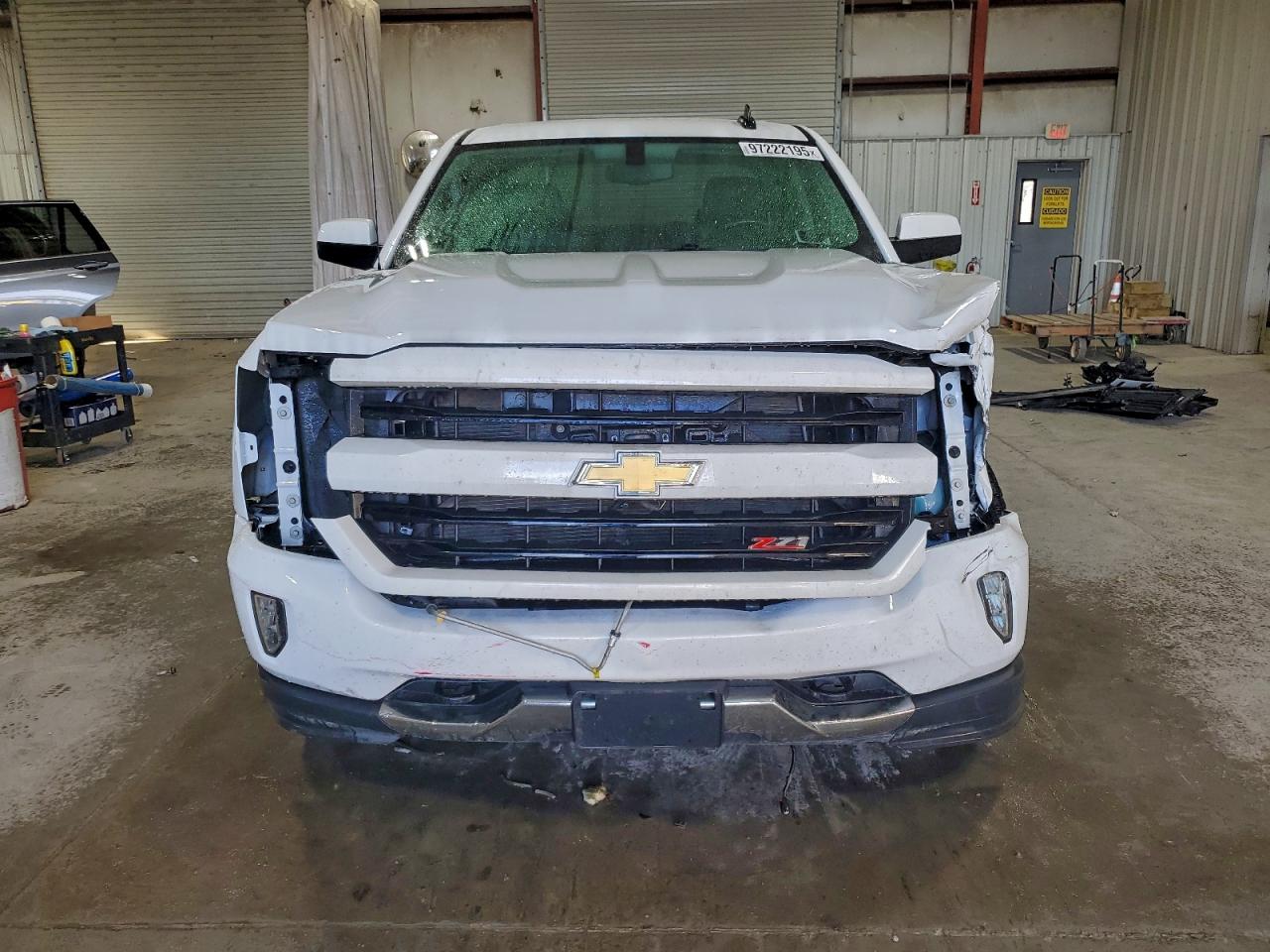 2018 CHEVROLET SILVERADO K1500 LT photo 5