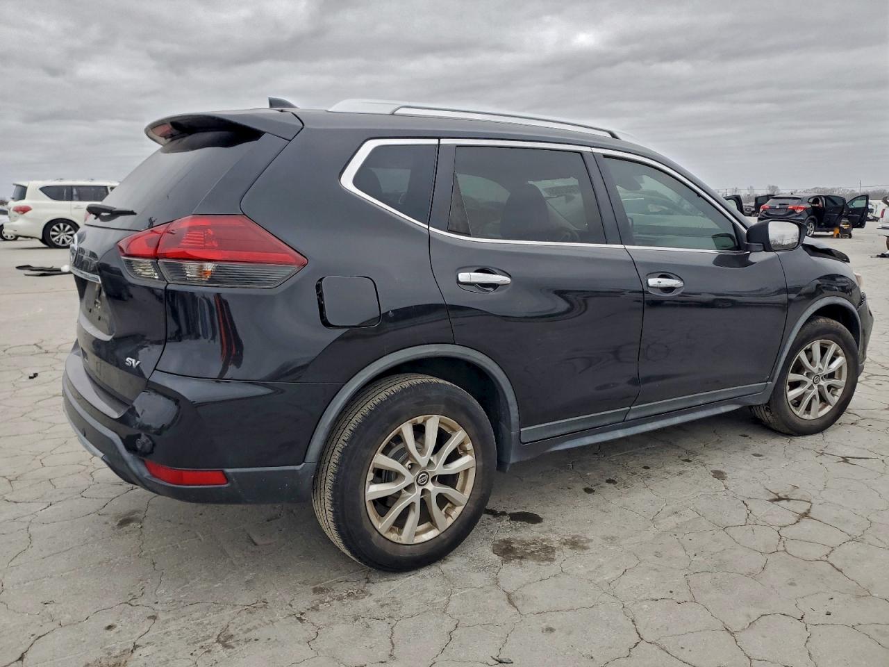 2020 NISSAN ROGUE S photo 3
