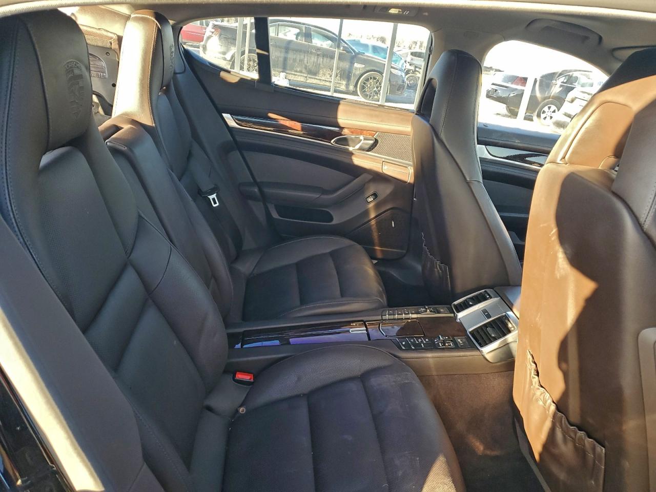2016 PORSCHE PANAMERA 2 photo 10