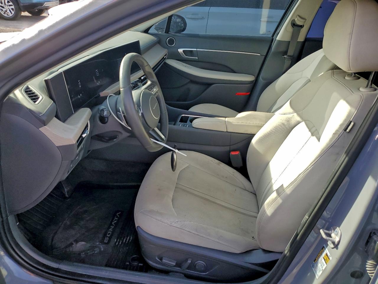 2024 HYUNDAI SONATA HYBRID photo 19