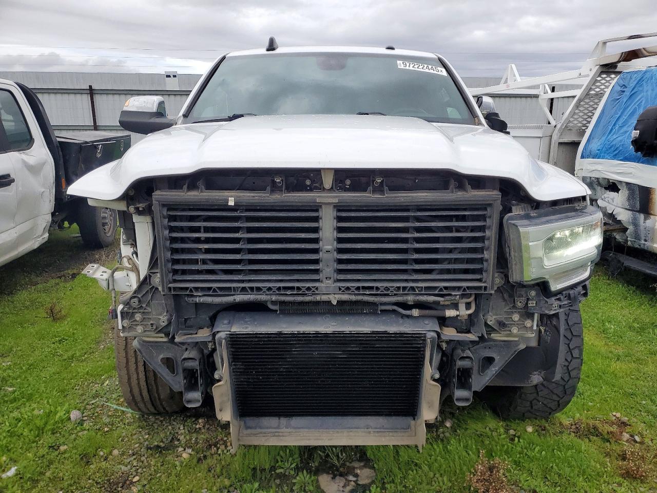 2019 RAM 3500 LARAMIE photo 17