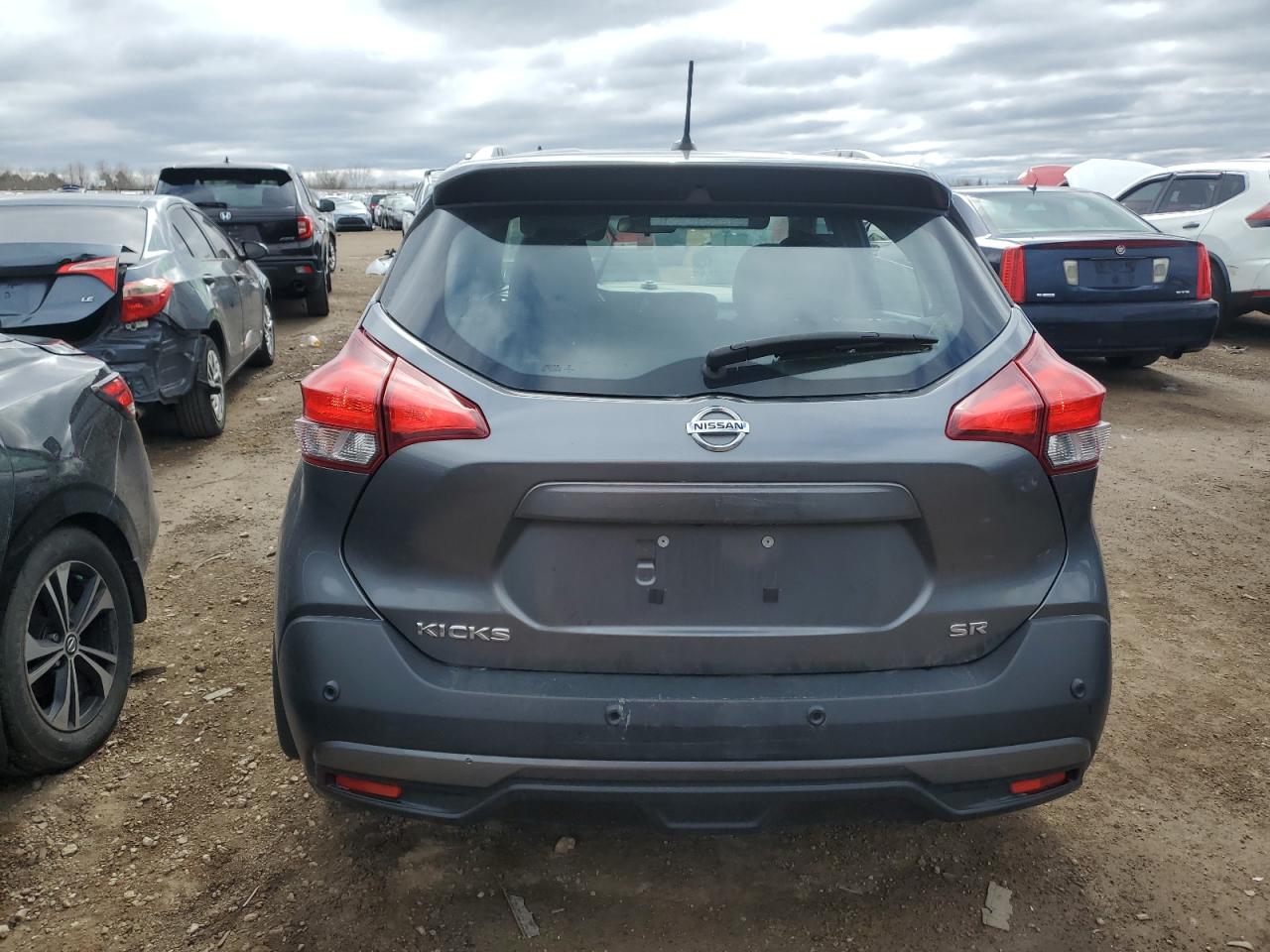 2020 NISSAN KICKS SR photo 6