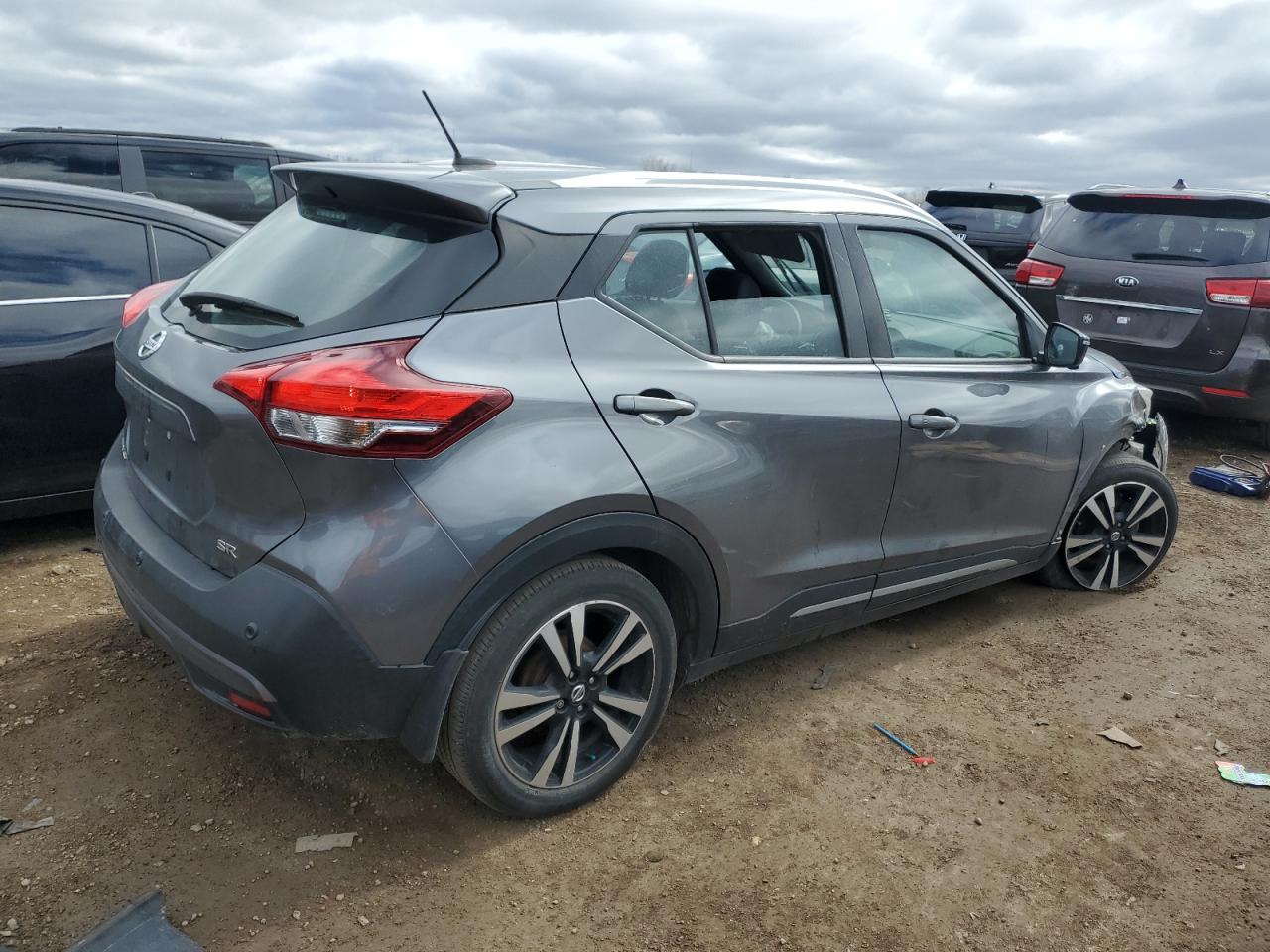 2020 NISSAN KICKS SR photo 3
