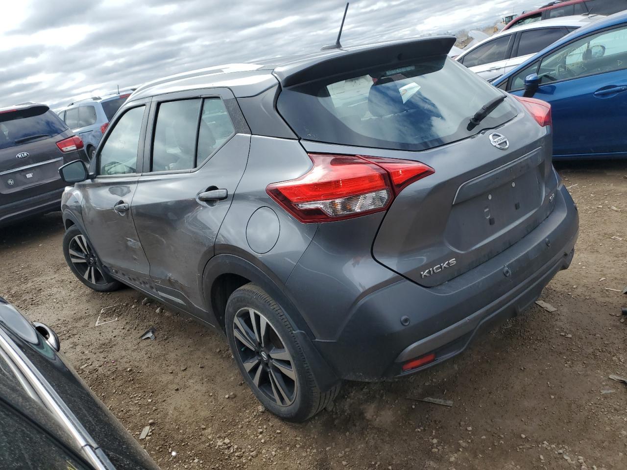 2020 NISSAN KICKS SR photo 2