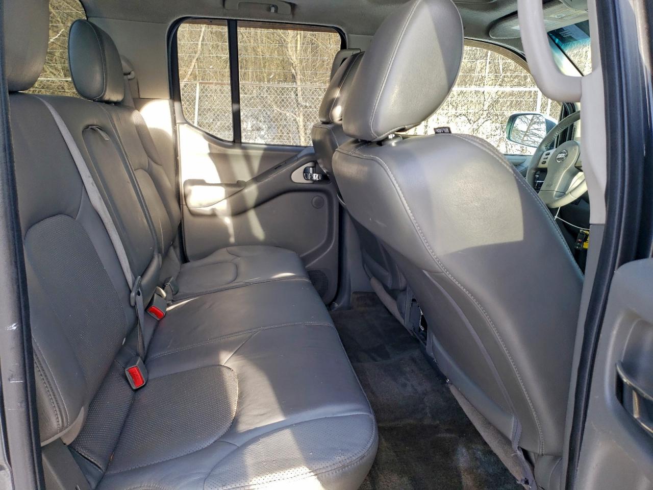 2011 NISSAN FRONTIER S photo 10
