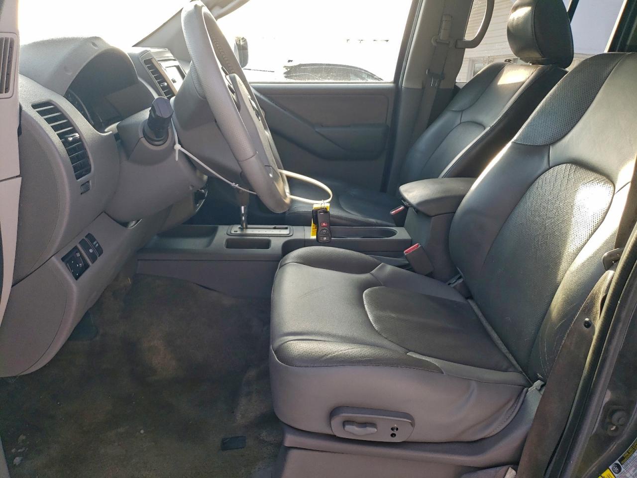 2011 NISSAN FRONTIER S photo 7