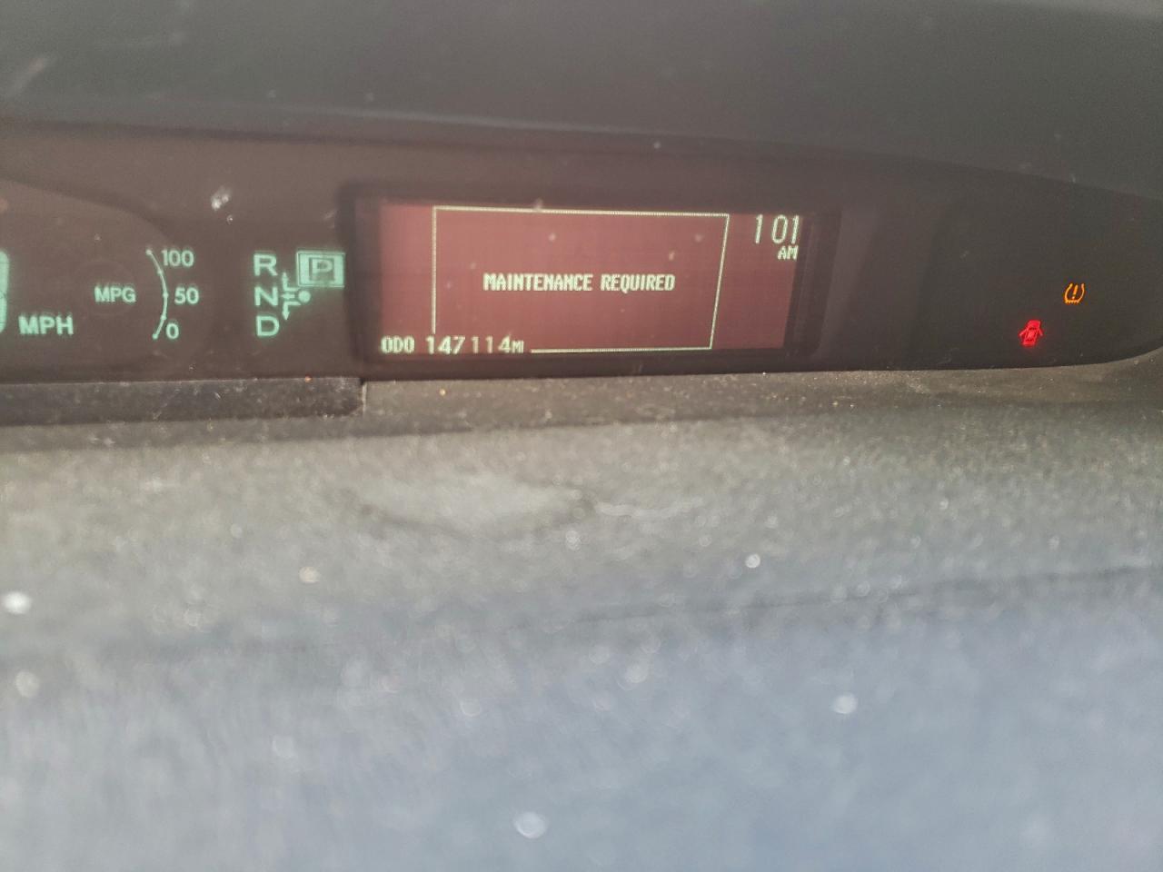 2014 TOYOTA PRIUS photo 9