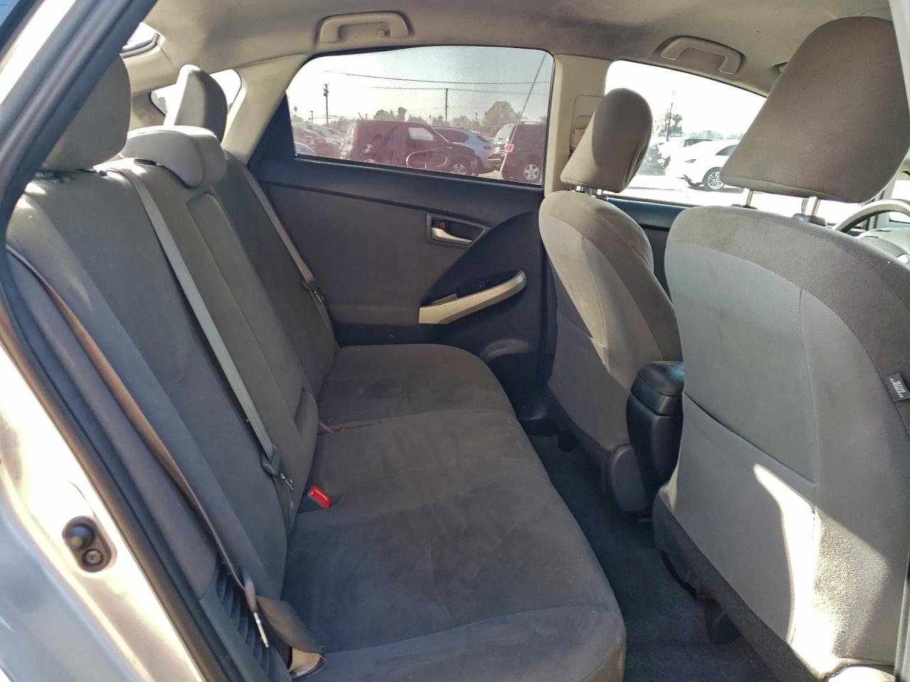 2014 TOYOTA PRIUS photo 10