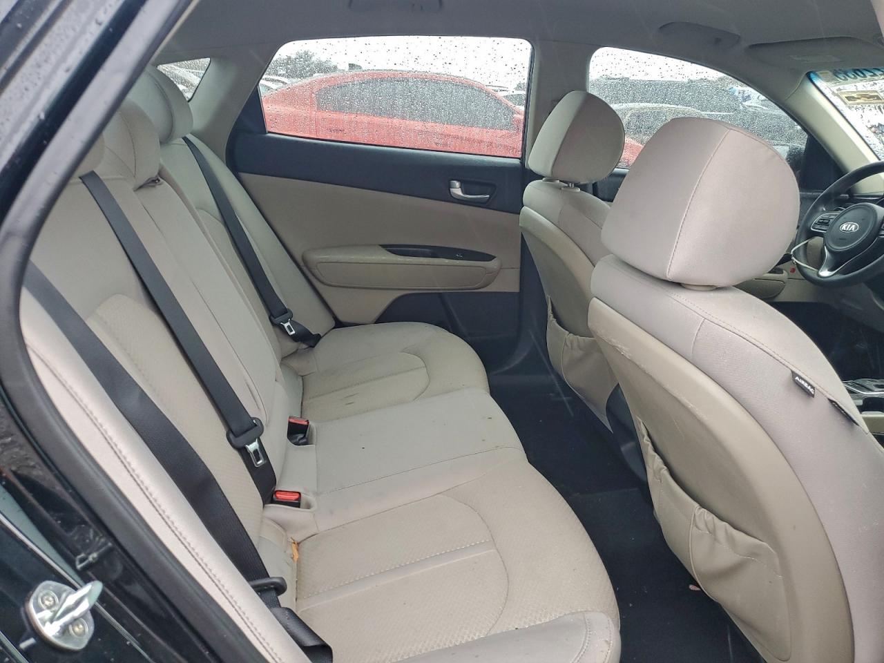 2017 KIA OPTIMA LX photo 10