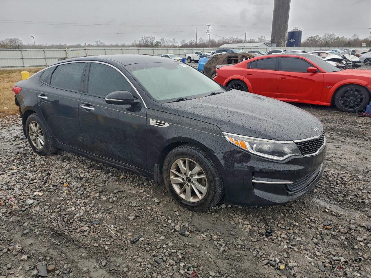 2017 KIA OPTIMA LX photo 4