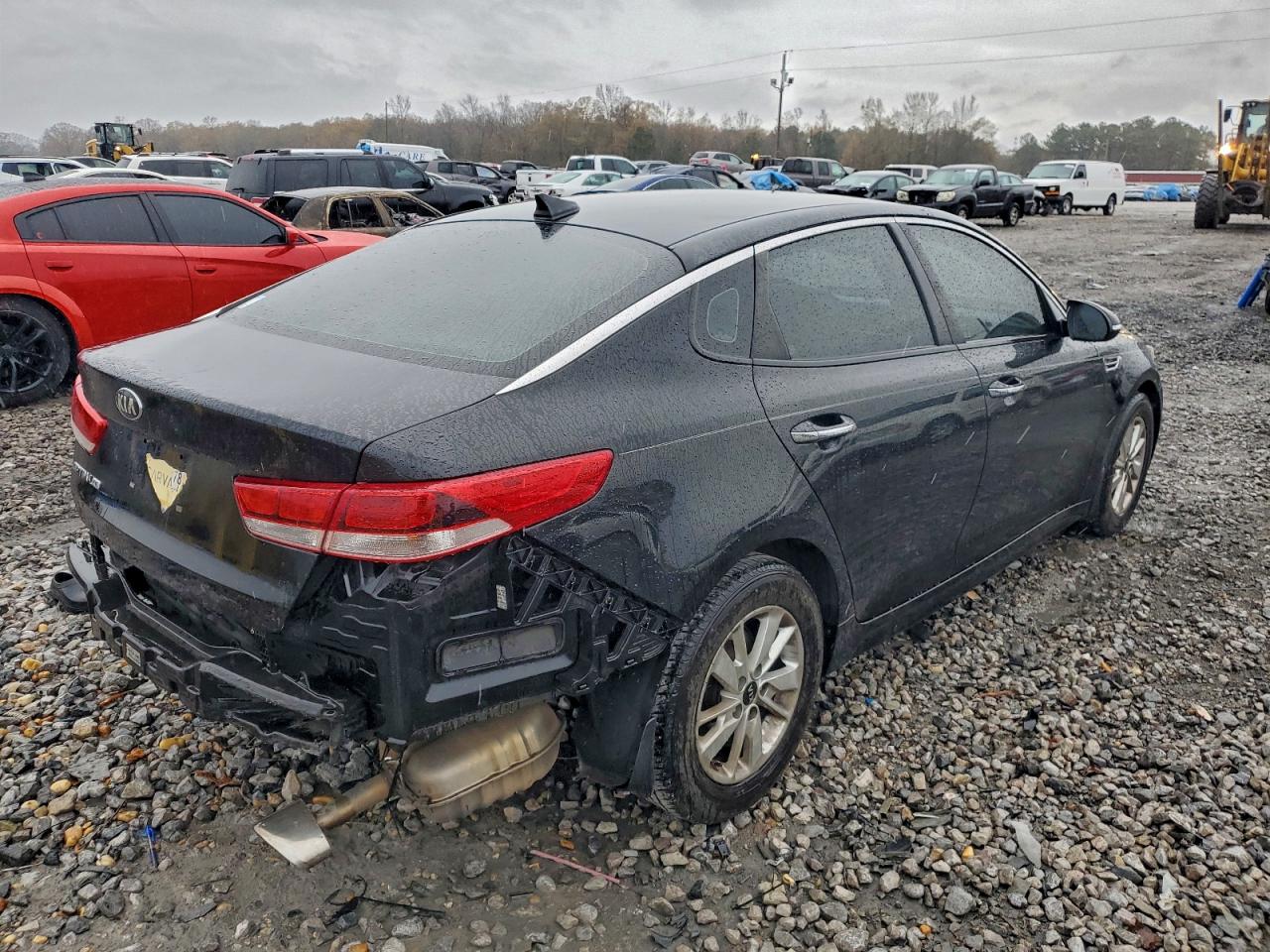 2017 KIA OPTIMA LX photo 3