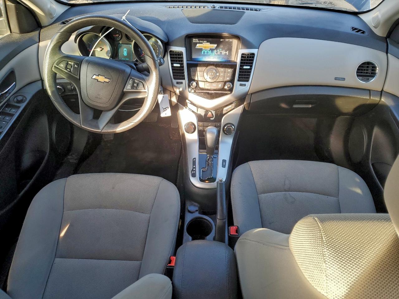 2016 CHEVROLET CRUZE LIMITED LT photo 8