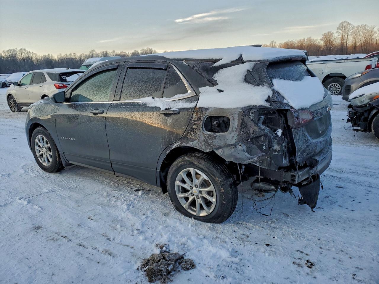 2020 CHEVROLET EQUINOX LT photo 2
