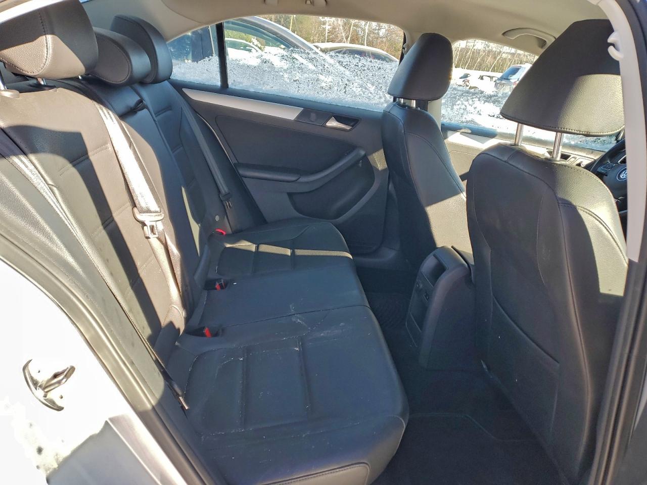 2014 VOLKSWAGEN JETTA SE photo 10