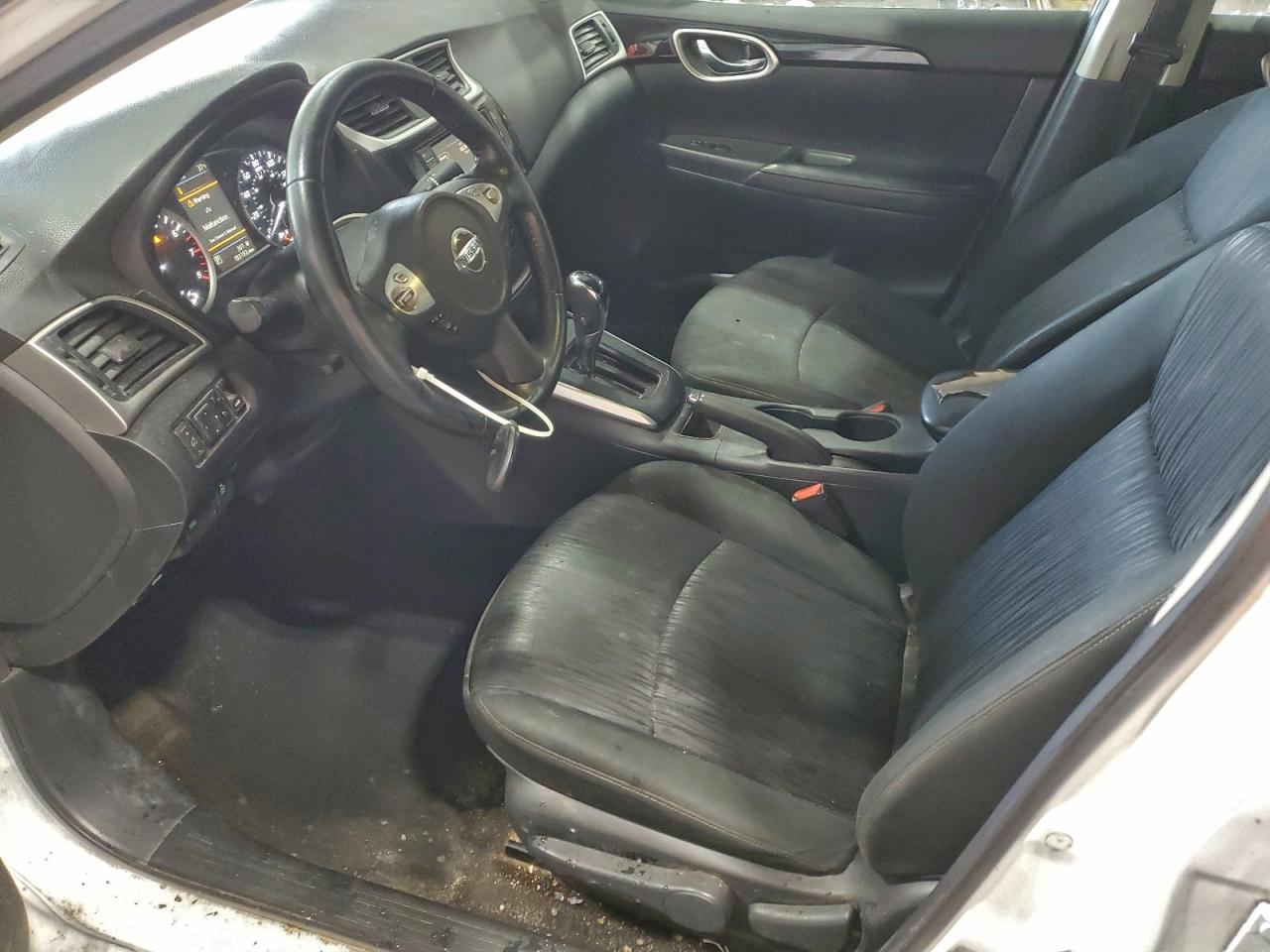 2019 NISSAN SENTRA S photo 19