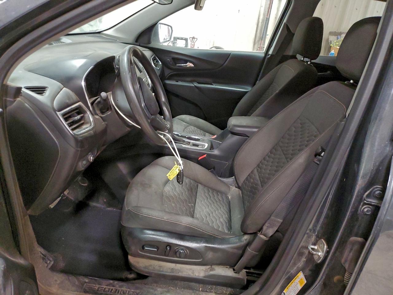 2020 CHEVROLET EQUINOX LT photo 13