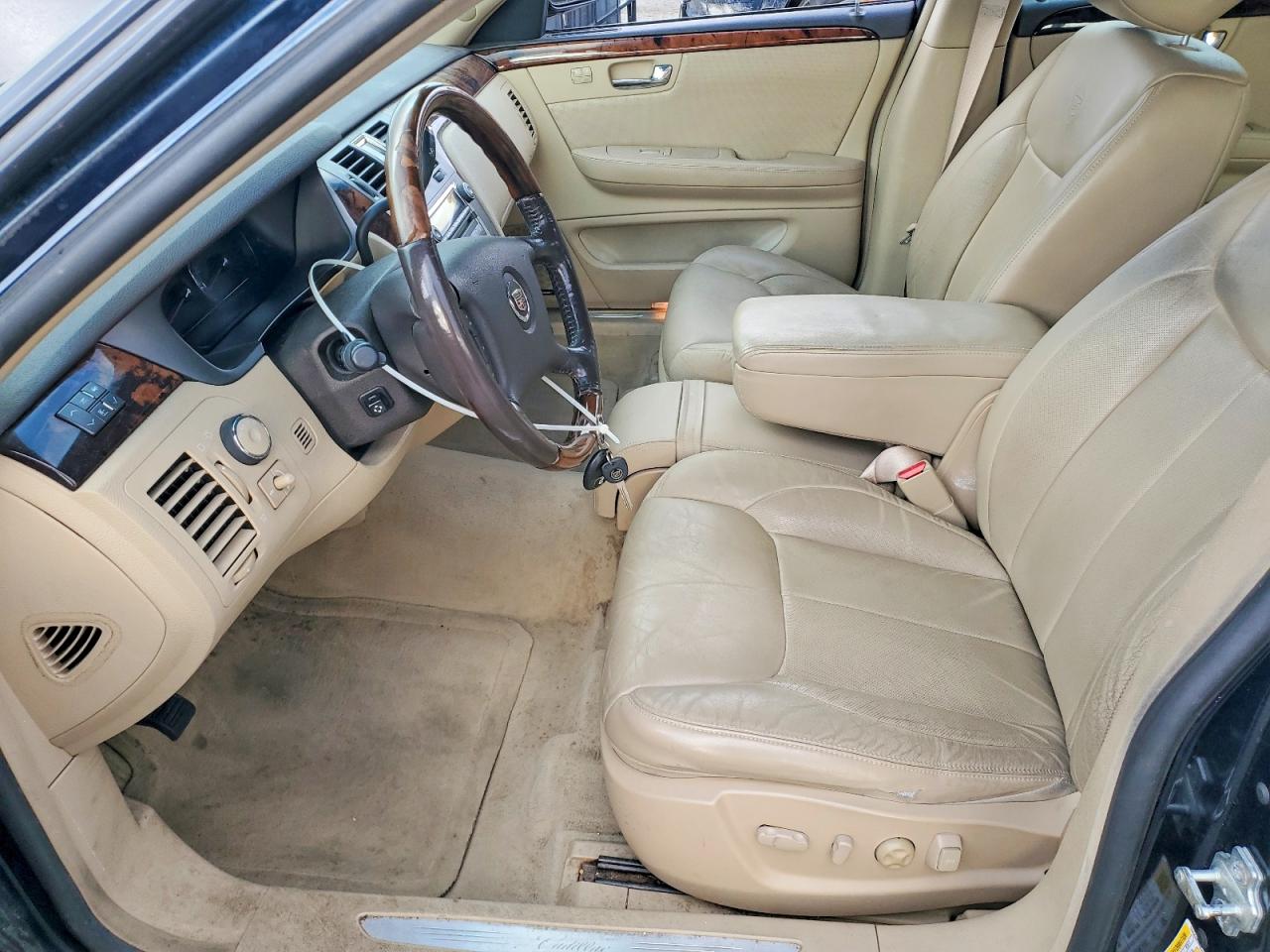 2007 CADILLAC DTS photo 7