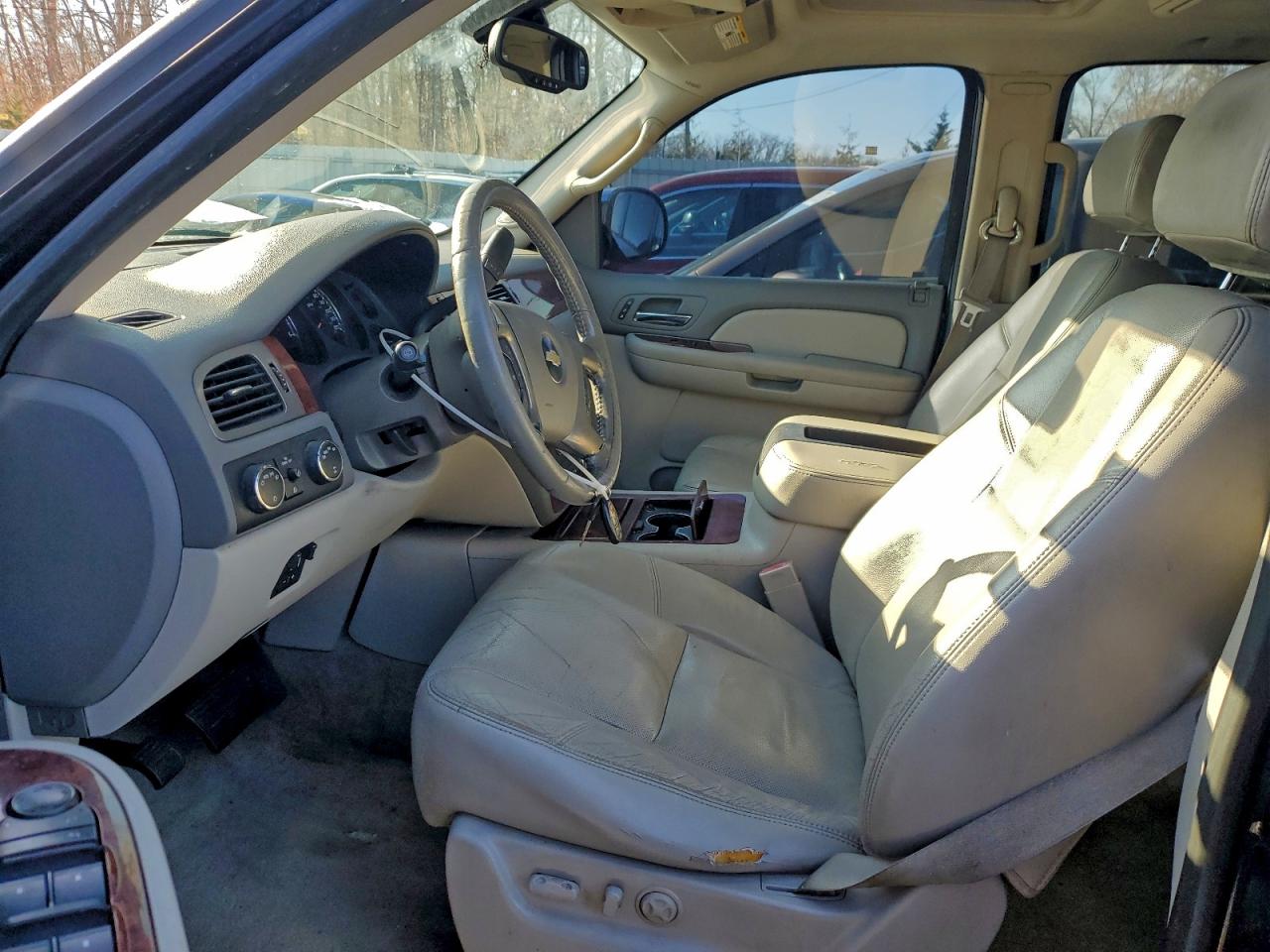 2009 CHEVROLET SUBURBAN K1500 LTZ photo 19