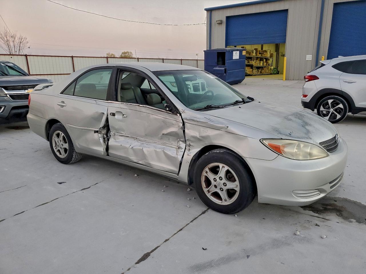 2003 TOYOTA CAMRY LE photo 7
