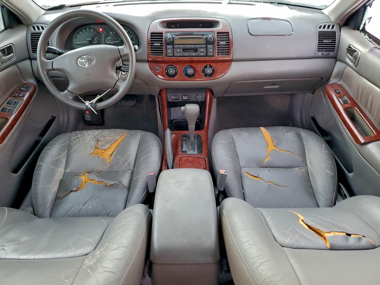 2003 TOYOTA CAMRY LE photo 15