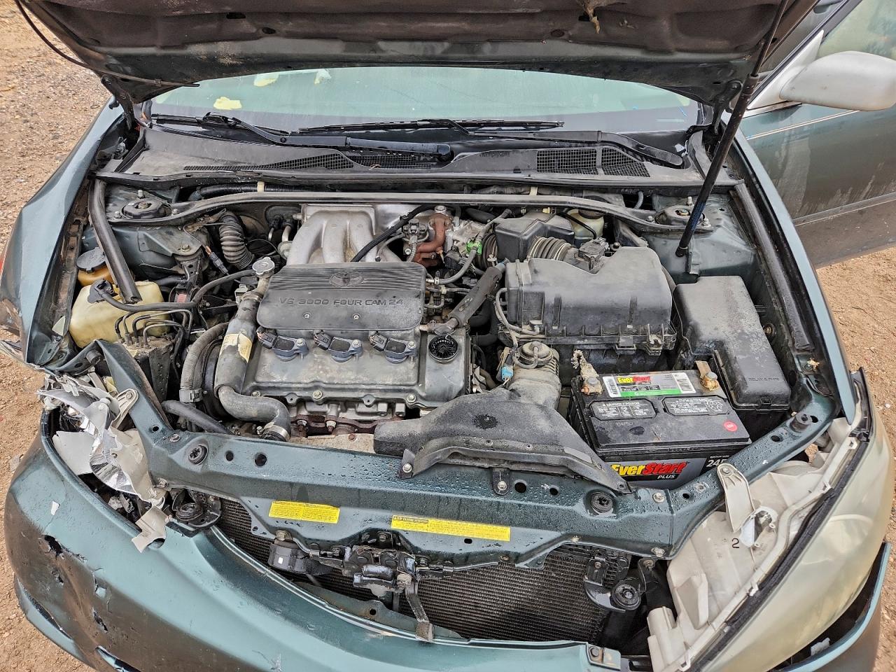 2002 TOYOTA CAMRY LE photo 11