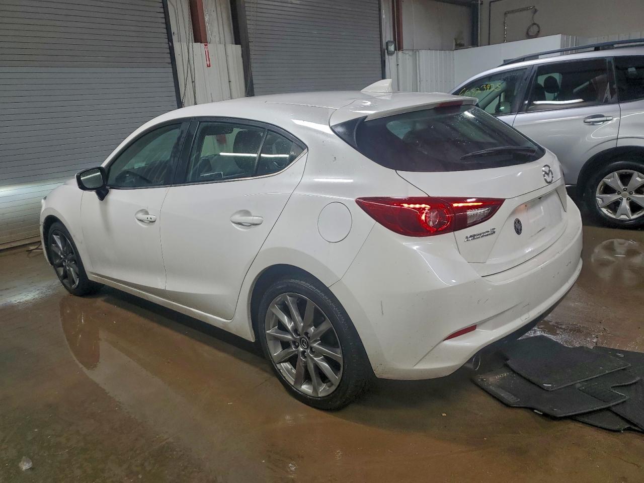 2018 MAZDA 3 GRAND TOURING photo 4