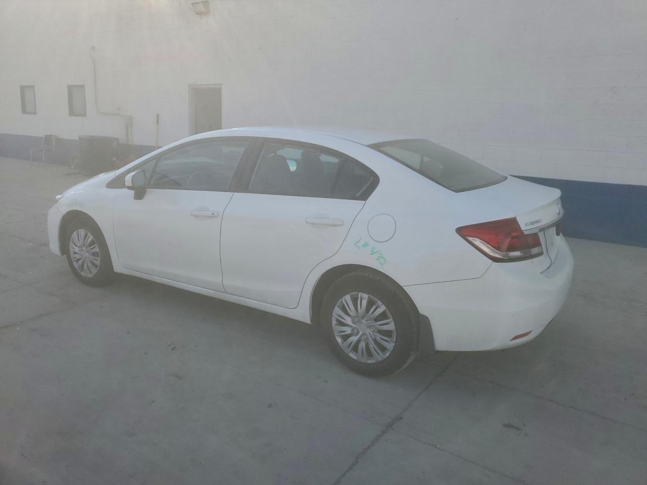2015 HONDA CIVIC LX photo 3
