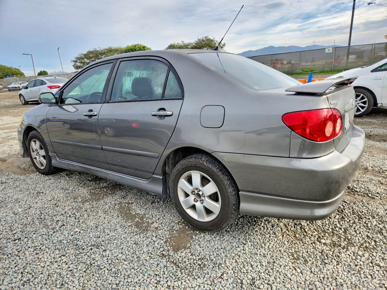 2007 TOYOTA COROLLA S photo 3