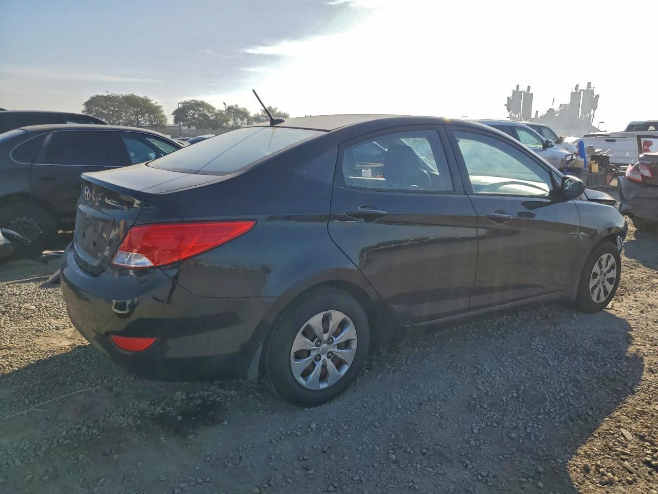 2016 HYUNDAI ACCENT SE photo 7