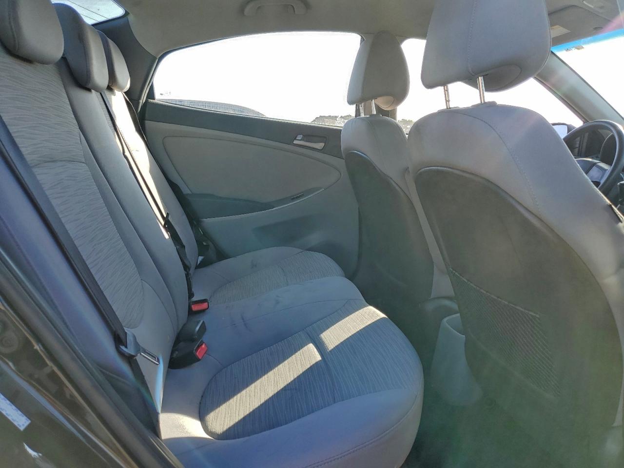 2016 HYUNDAI ACCENT SE photo 28