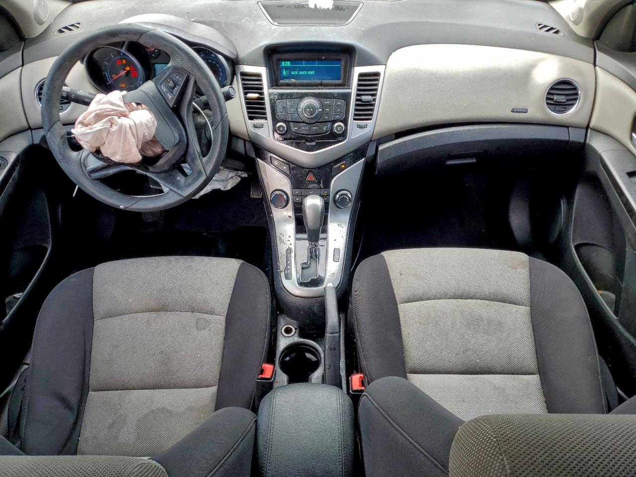 2014 CHEVROLET CRUZE LS photo 8