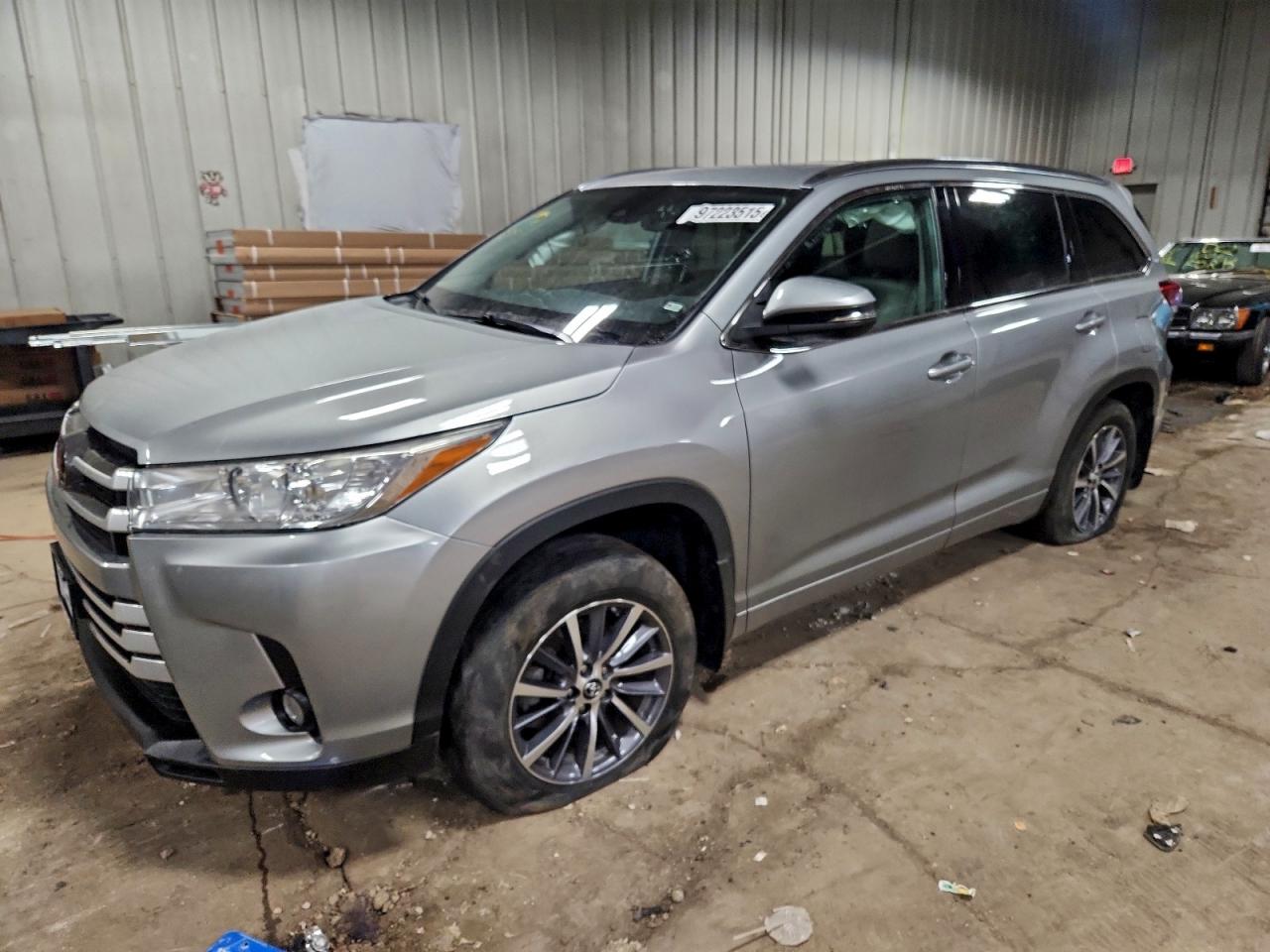 2018 TOYOTA HIGHLANDER