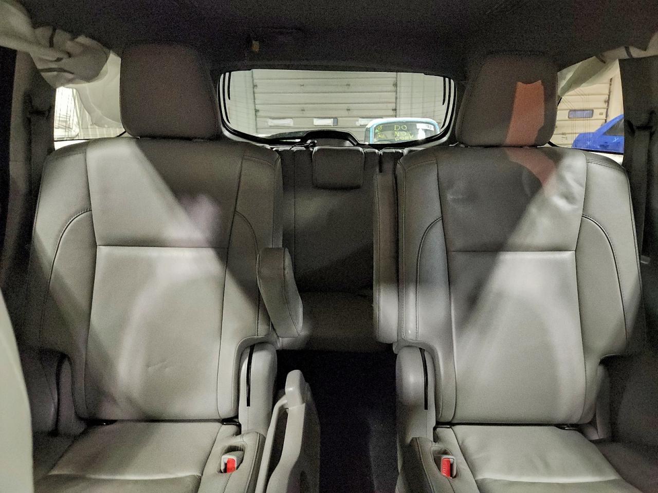 2018 TOYOTA HIGHLANDER SE photo 10