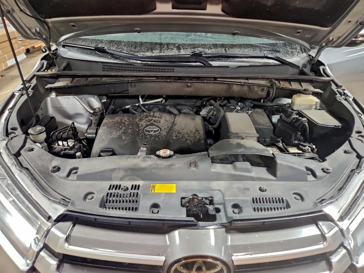 2018 TOYOTA HIGHLANDER SE photo 12