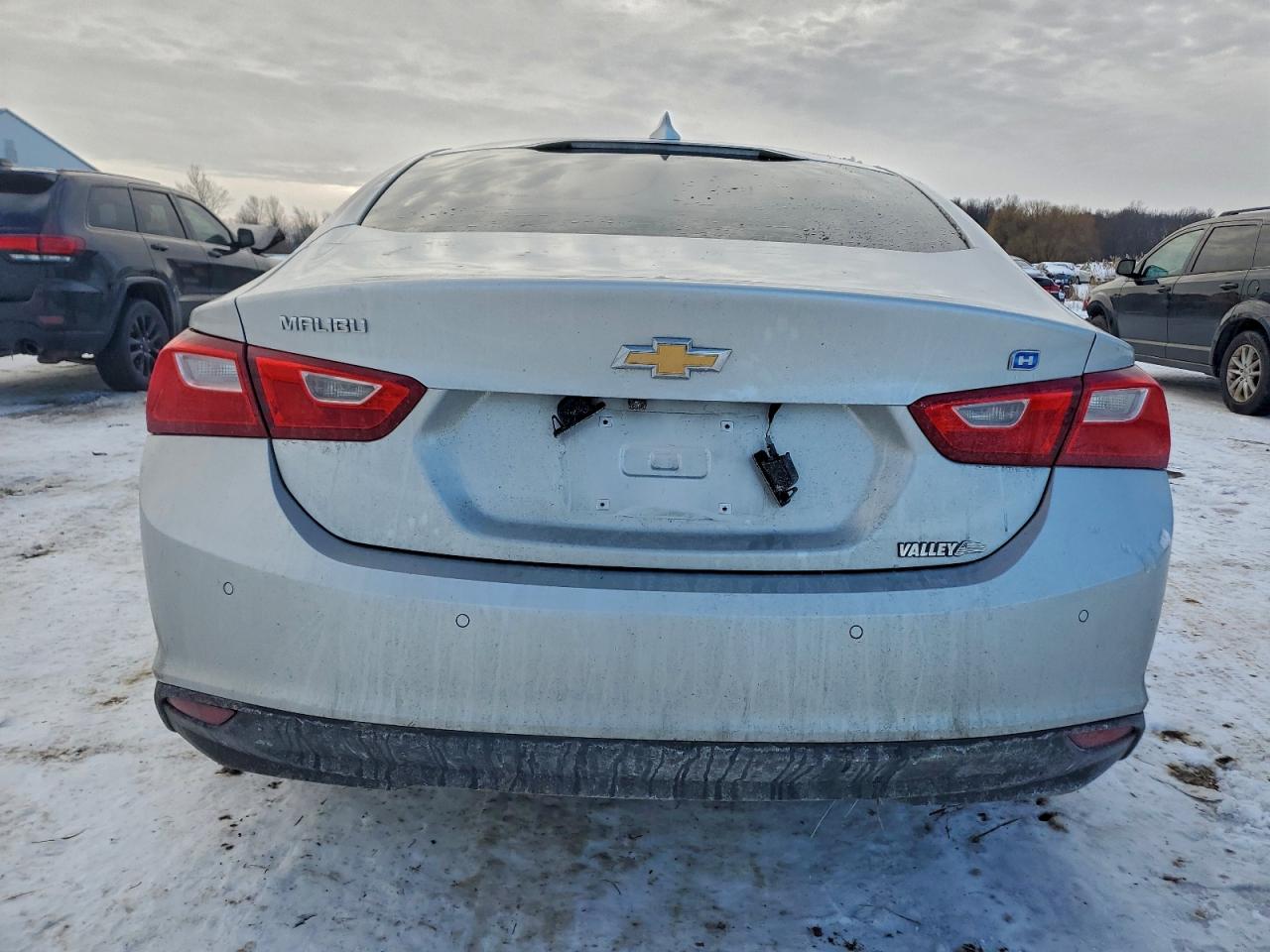 2017 CHEVROLET MALIBU HYBRID photo 6