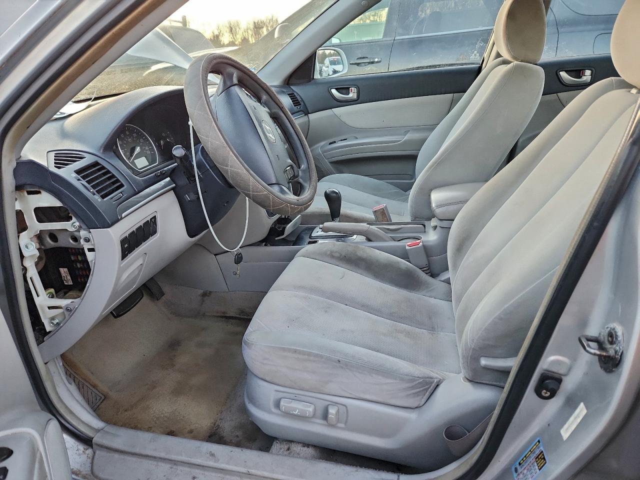 2008 HYUNDAI SONATA GLS photo 7