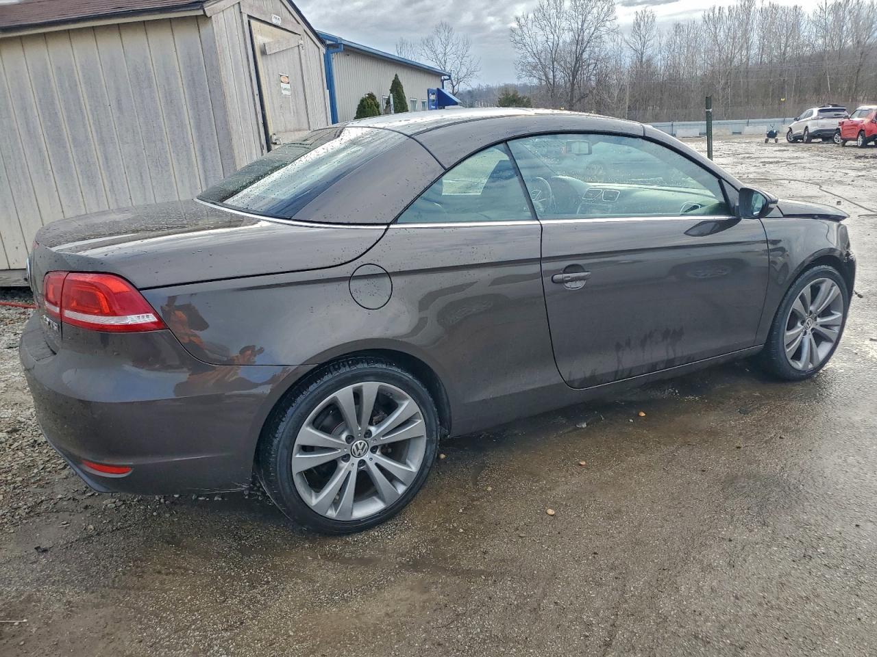 2013 VOLKSWAGEN EOS LUX photo 5