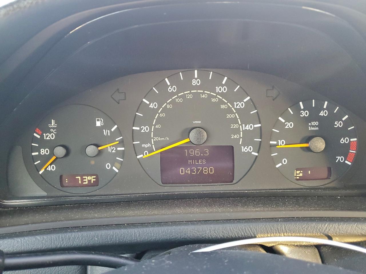 2003 MERCEDES-BENZ CLK 320 photo 9