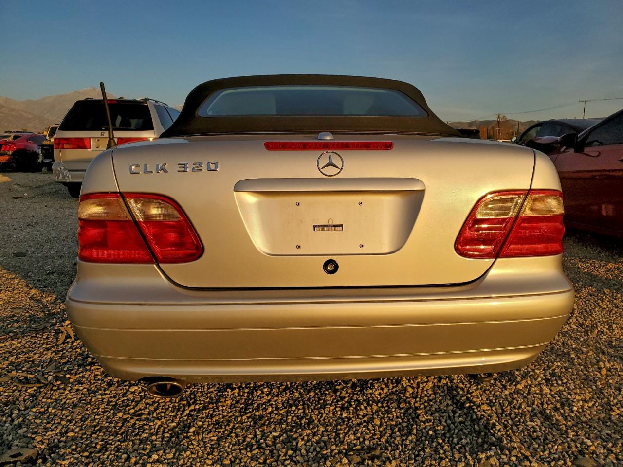 2003 MERCEDES-BENZ CLK 320 photo 6