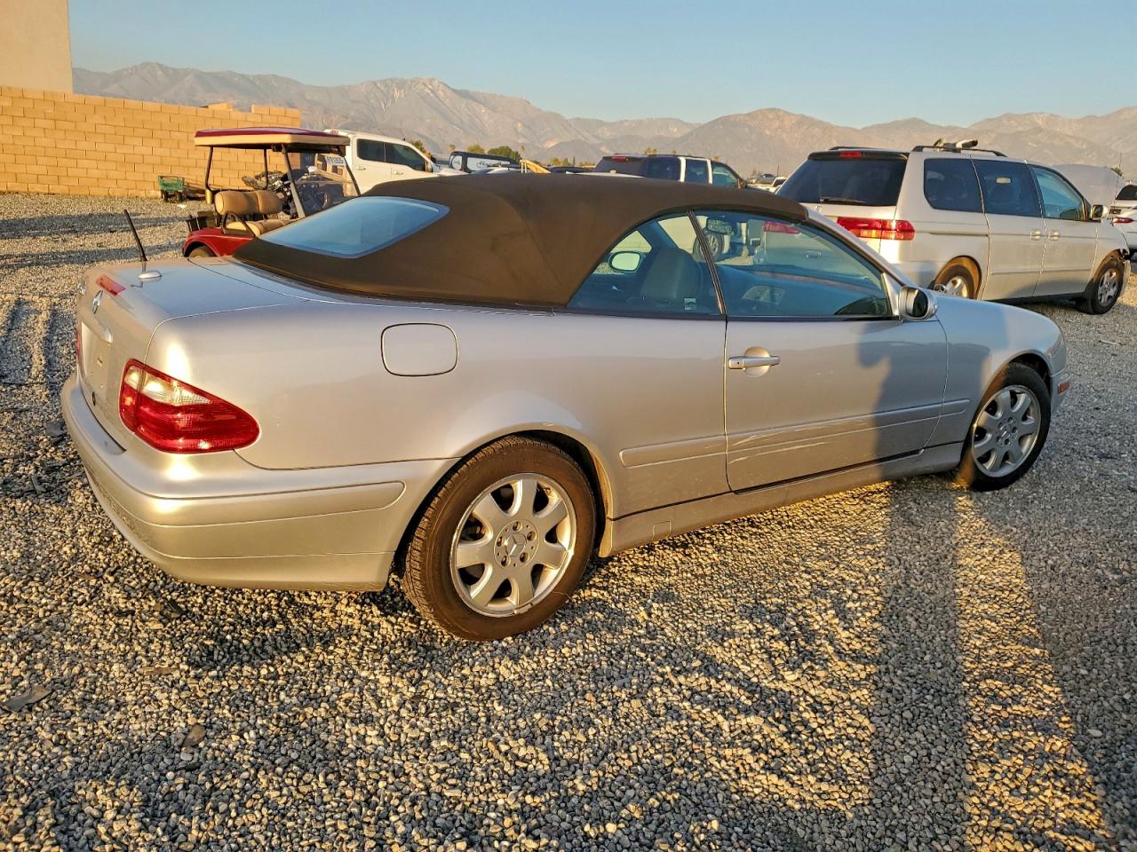 2003 MERCEDES-BENZ CLK 320 photo 3