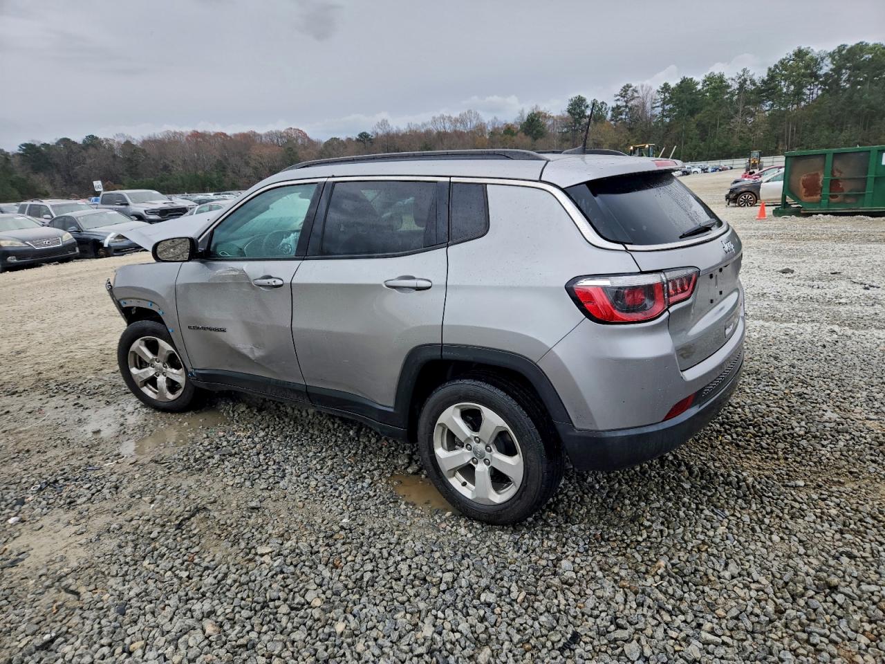 2019 JEEP COMPASS LATITUDE photo 3