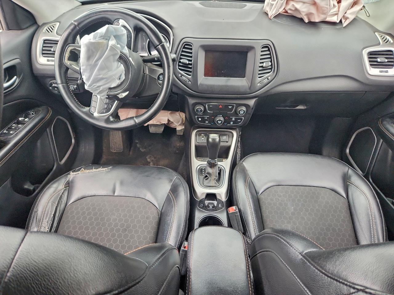 2019 JEEP COMPASS LATITUDE photo 15