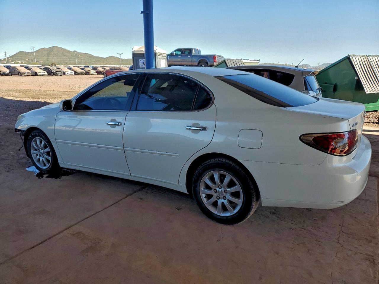 2003 LEXUS ES 300 photo 3