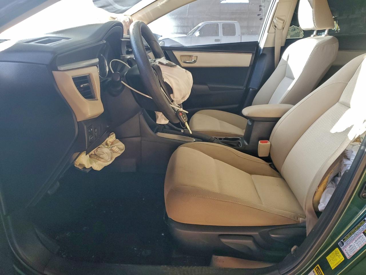 2014 TOYOTA COROLLA L photo 13