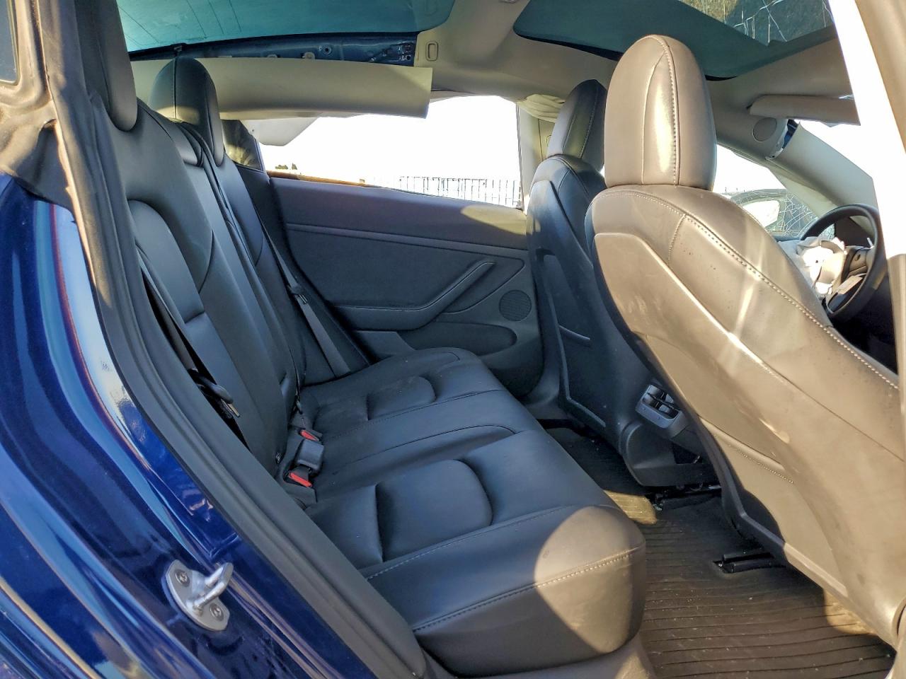 2022 TESLA MODEL 3 photo 18
