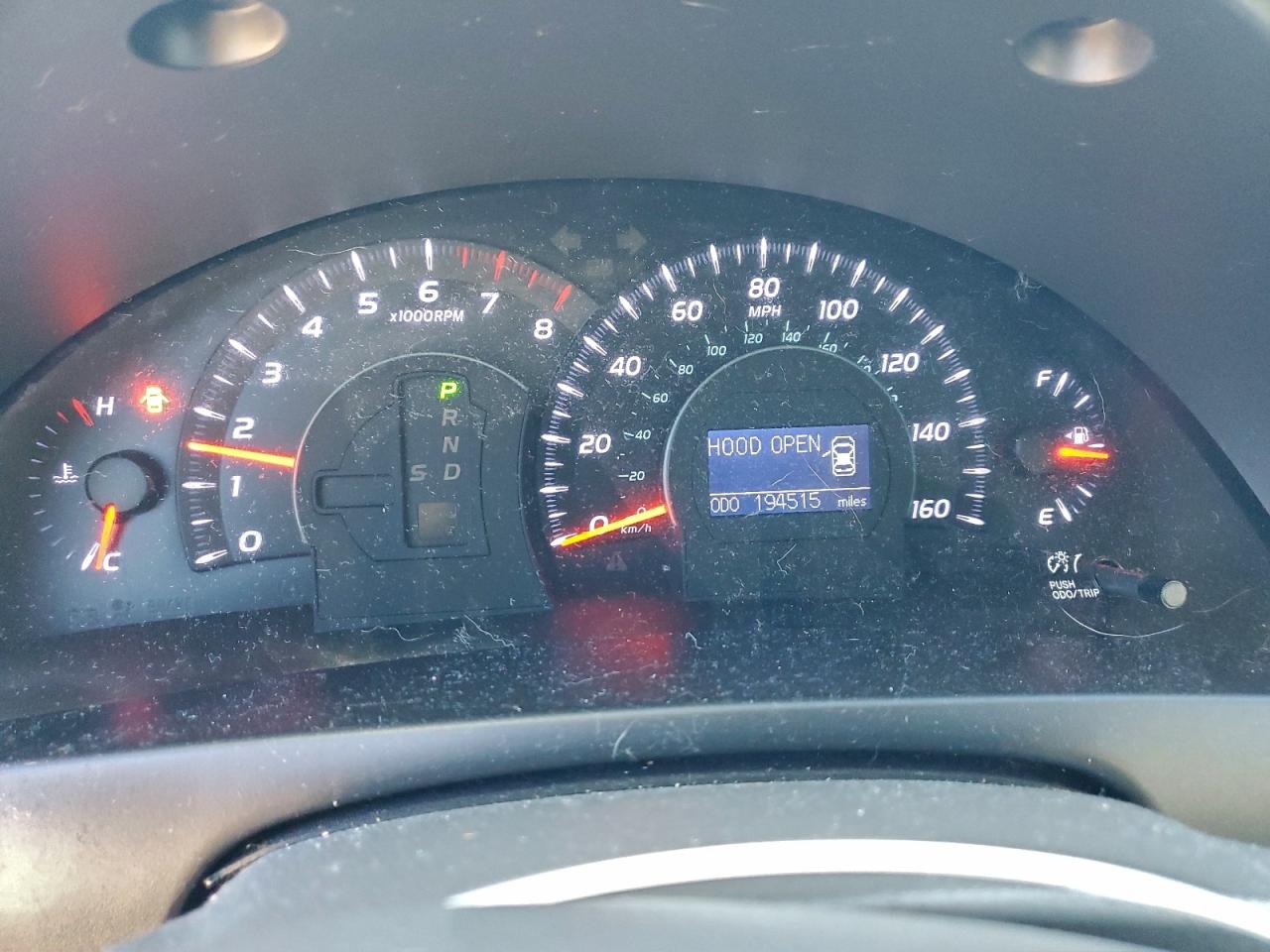 2010 TOYOTA CAMRY SE photo 9