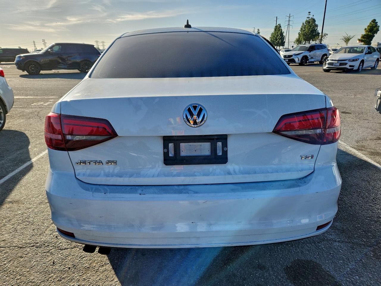 2017 VOLKSWAGEN JETTA SE photo 6